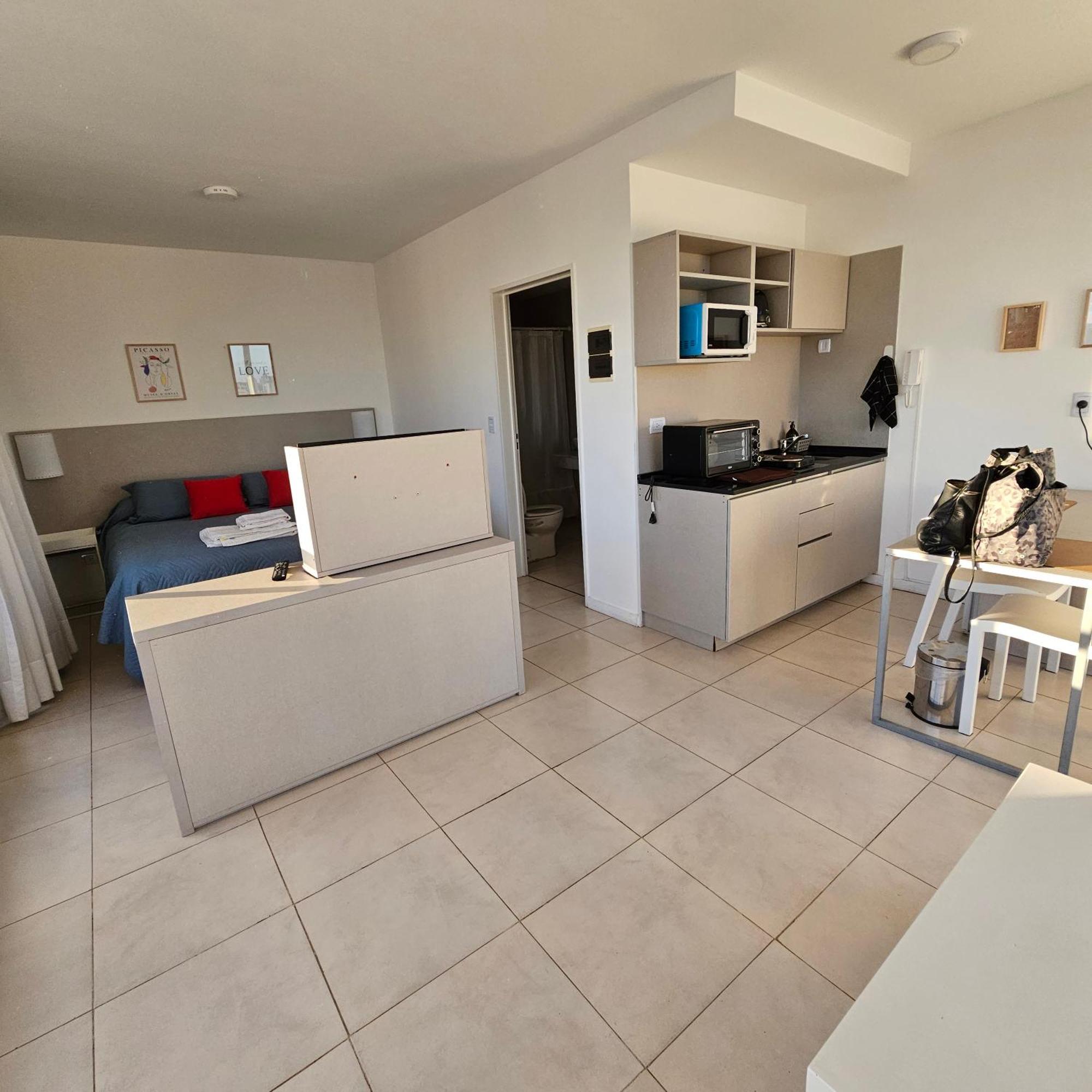 Centrico, Ideal Parejas, Vista Panoramica, Con Piscina บัวโนสไอเรส ห้อง รูปภาพ